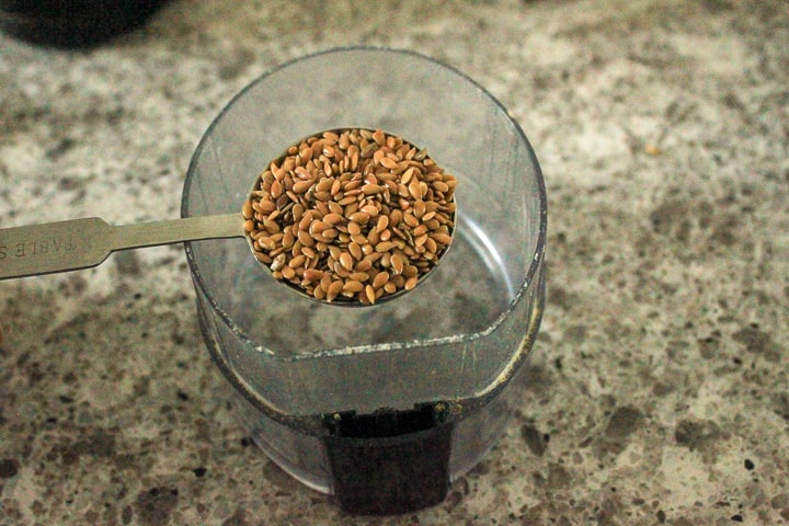 flax seeds ready to grind