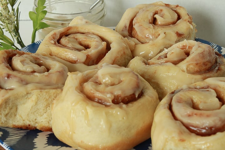 vegan cinnamon rolls bunched together close up shot. 