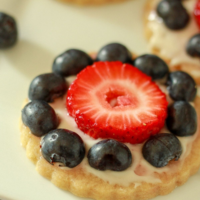 Vegan Fruit Pizza