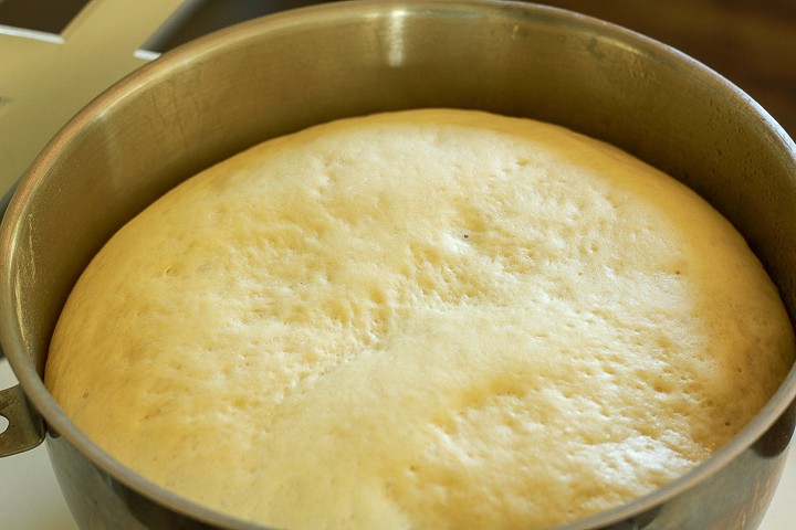 Vegan pizza dough on the rise