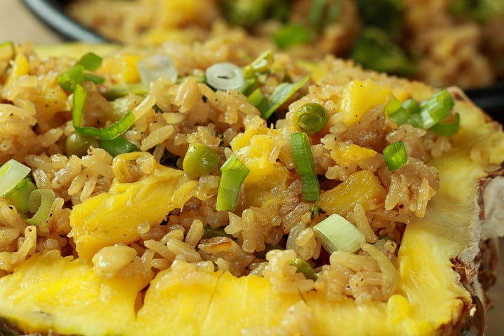 Easy vegan pineapple fried rice