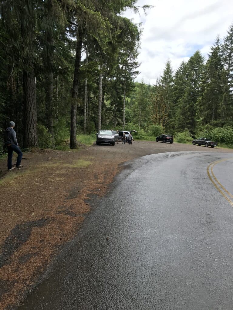 Trailhead parking for Beaver Falls