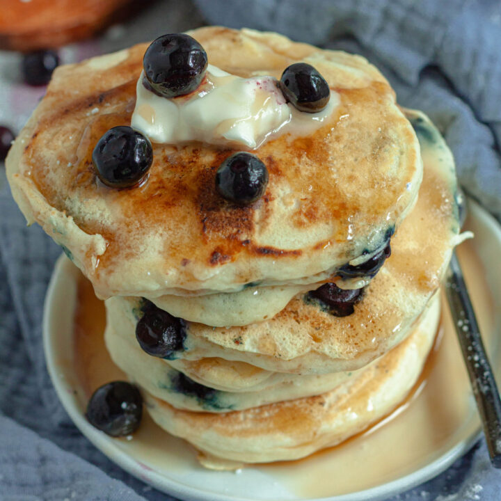 vegan blueberry pancakes