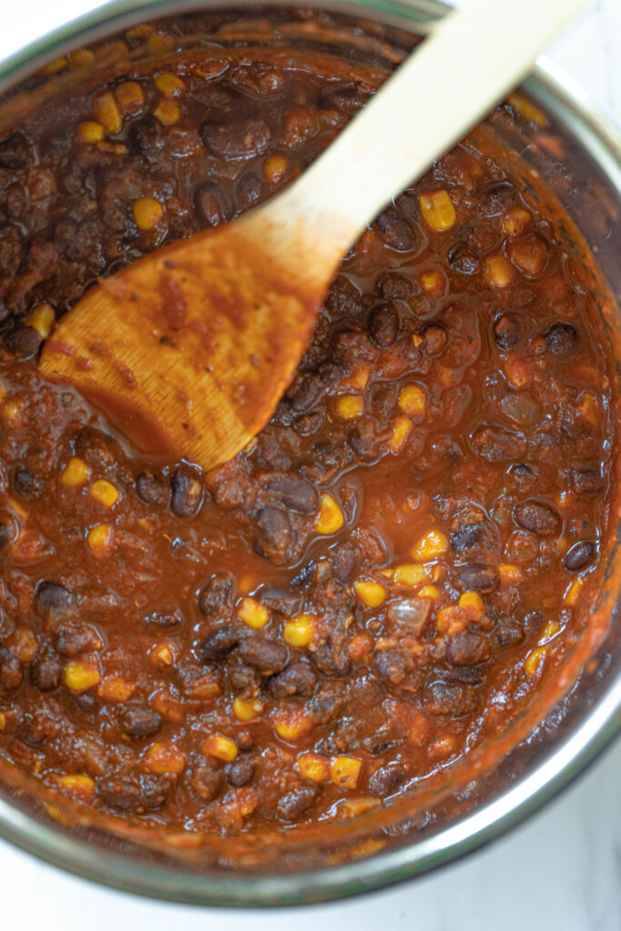 cooked vegan black bean chili in an instant pot. 